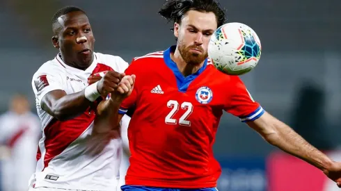 Chile se enfrenta a Argentina y espera otros resultados para soñar con Qatar 2022