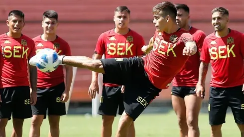 Unión Española sufre duro golpe al confirmar seis contagios en el plantel.