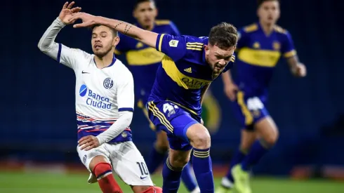 Boca Juniors y San Lorenzo protagonizan la gran final del Torneo Internacional de Verano en La Plata, Argentina.