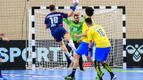 Selección Chilena de Balonmano frente a Brasil