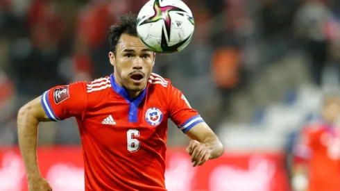 Gabriel Suazo pasó de estar en el ojo del huracán a ser una de las figuras del fútbol chileno. Su último año lo tiene a gran nivel en Colo Colo y la Roja.