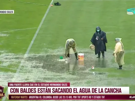 Evalúan atrasar el partido: lluvias afectan a la cancha en Bolivia