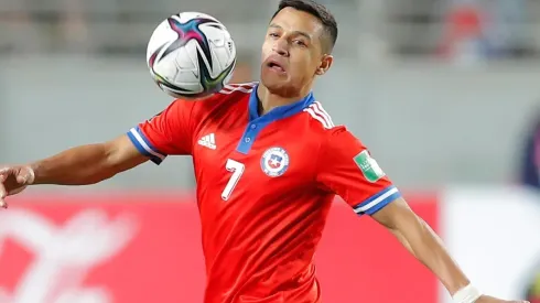Alexis Sánchez le marcó un doblete a Bolivia en La Paz