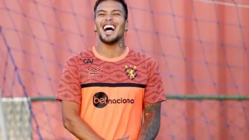 Javier Parraguez entrenando en Brasil