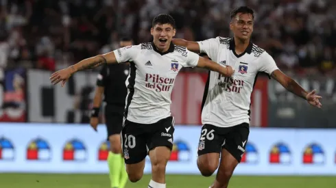 Oroz celebra su bombazo que le abrió el arco a Colo Colo