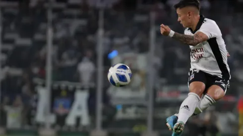 Zavala paró una pelota con mucha clase que dejó delirando a los hinchas