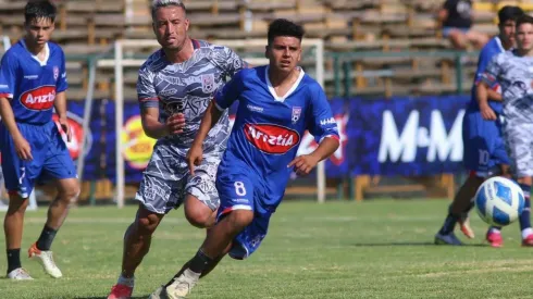 Deportes Melipilla sigue entrenando en pretemporada para jugar en Primera B, pero quizás el destino está en Primera División