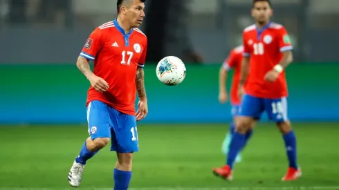 Gary Medel se expresó por medio de sus redes sociales por lo sucedido.