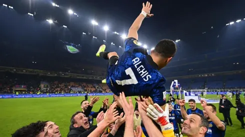 El goleador histórico de La Roja fue reconocido por su sobresaliente desempeño con la camiseta del Inter de Milán.