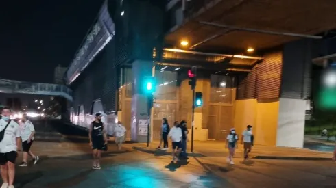 Las estaciones Pedrero y San Joaquín cierran anticipadamente sus puertas e impiden el acceso de los hinchas de Colo Colo