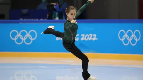 La patinadora rusa dio positivo en un control antidopaje y su entrenadora sacó la voz para defenderla.