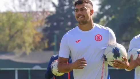 Iván Morales sumó sus primeros minutos oficiales en Cruz Azul desde la banca y espera ganarse la titularidad en el futuro