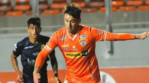 Roberto Gutiérrez tuvo su primer partido con la camiseta de Cobreloa en la Primera B