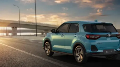 El pequeño SUV de Toyota llega a Chile en cuatro versiones para conquistar un nuevo público.
