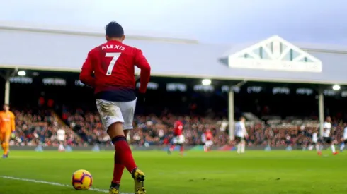 Alexis Sánchez jugó en Craven Cottage en 2019 con Manchester United. El centenario estadio es uno de los más emblemáticos del fútbol inglés
