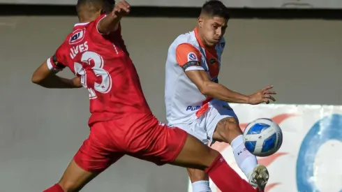 Cobresal derrotó a La Calera y la dejó en el fondo de la tabla