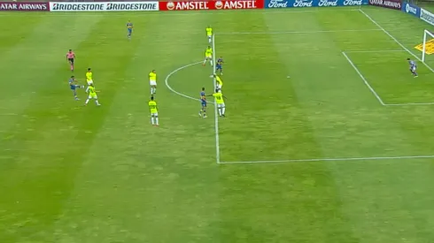 Sosa anotó un golazo desde fuera del área para el triunfo de Everton