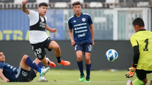 Alexander Oroz sumó minutos en los albos