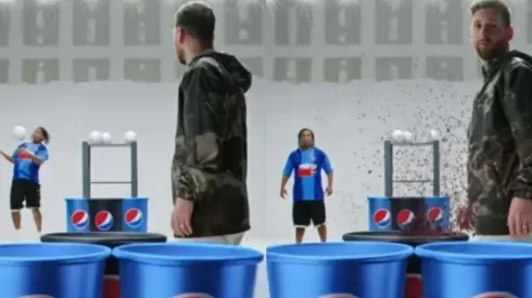 Ronaldinho y Messi en el nuevo aviso comercial de Pepsi