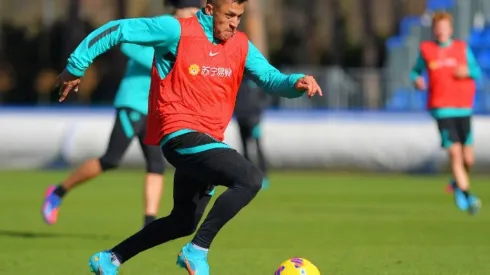 Alexis Sánchez espera estar desde la partida en el duelo entre Genoa e Inter de Milán este viernes por la liga italiana