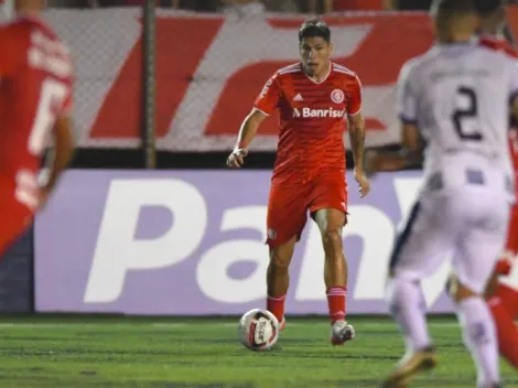 Carlos Palacios queda fuera del clásico ante Gremio