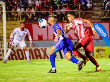 Gol chileno en Honduras: celebra el evertoniano Marcos Velázquez