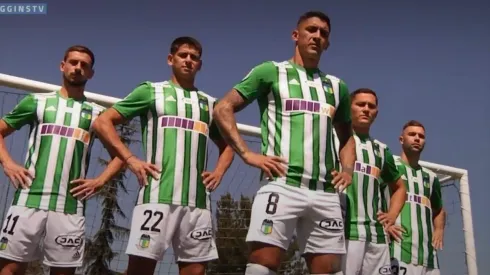 El conjunto de Rancagua implementará el verde, uno de los colores de su escudo, en su tercera camiseta para hacer homenaje a uno de los equipos que les dio vida en 1955.