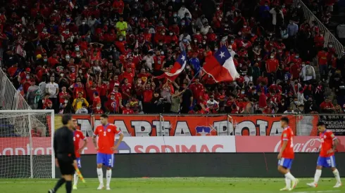 La Roja podrá tener más hinchas si juega en Santiago