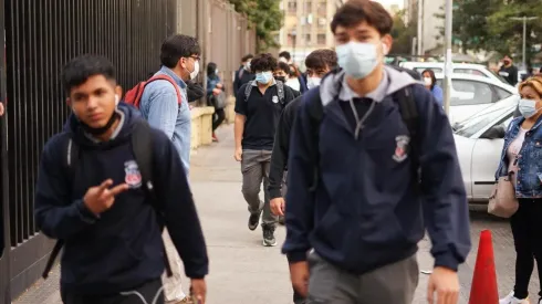 Revisa el protocolo de aislamiento si hay contagios COVID-19 en colegios