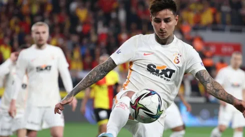 Erick Pulgar estuvo en cancha hasta el minuto 59 cuando tuvo que ser reemplazado.