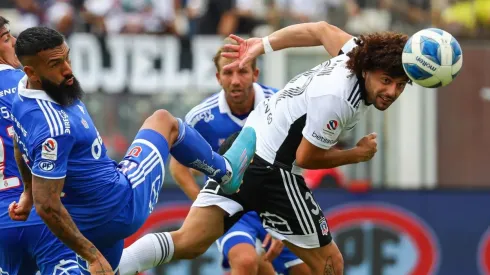 Colo Colo goleó a Universidad de Chile en el Monumental.
