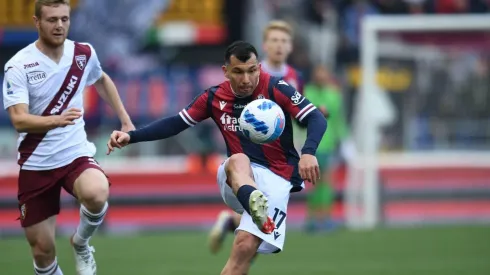 Medel fue titular en empate del Bologna