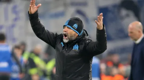 El trasandino está en guerra con sus jugadores.