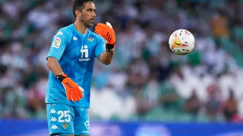 Claudio Bravo quiere sumar su cuarto partido como titular al hilo en el Betis