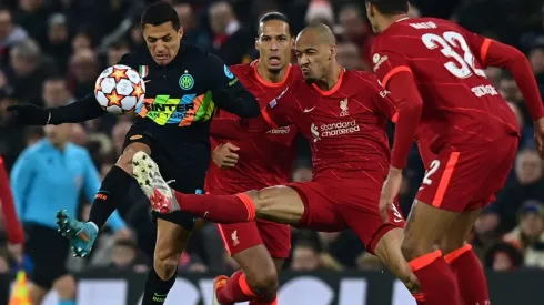 En Italia disparan contra Alexis Sánchez por su expulsión ante el Liverpool