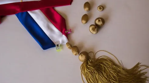 ¿Con qué banda asumirá Gabriel Boric?