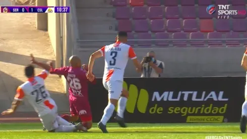 La supuesta infracción contra Humberto Suazo que tuvo que delatar el VAR