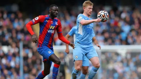 El Manchester City tiene 3 puntos de ventaja sobre el Liverpool.