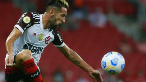 En Brasil destacan el profesionalismo total del Huaso Isla.