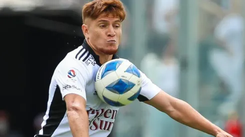 Leonardo Gil comandará el mediocampo de Colo Colo ante Antofagasta.