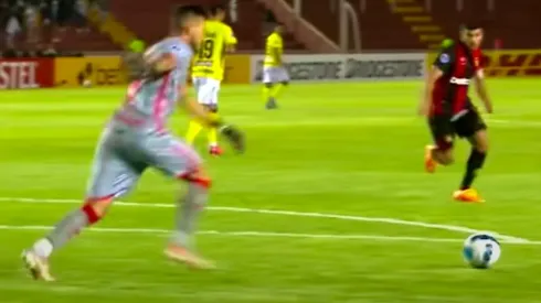 Miguel Vargas cometió un error terrible y le costó la eliminación al Cienciano