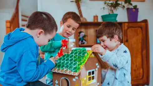 Magia y Cartón: Imaginación, creatividad y juguetes como agente de cambio