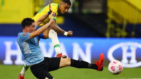 Raphinha será una de las bajas de Brasil ante Chile en eliminatorias