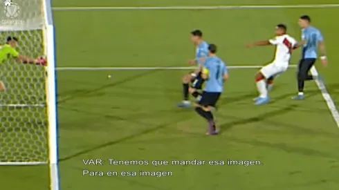 Con esta toma decidieron con no dar el gol a Perú frente a Uruguay.