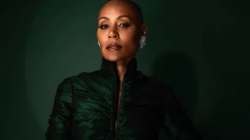 Jada Pinkett-Smith en el atuendo que vistió para los Oscar 2022, donde Will Smith ganó como Mejor Actor.