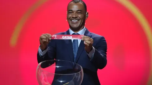 Cafú fue uno de los encargados de dar a conocer los destinos de las selecciones.