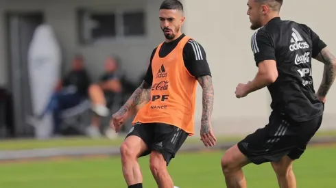 Manuel Lanzini espera ganarse un cupo en Qatar 2022.
