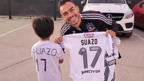 Gabriel Suazo le hizo un tremendo regalo al pequeño hincha colocolino.