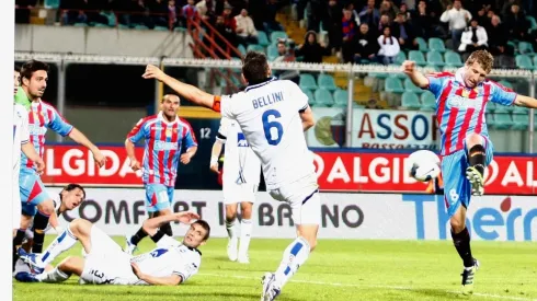 Felipe Seymour anotando en el Catania en 2012