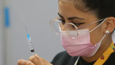 ¿Quiénes deben vacunarse esta semana con la Cuarta Dosis?